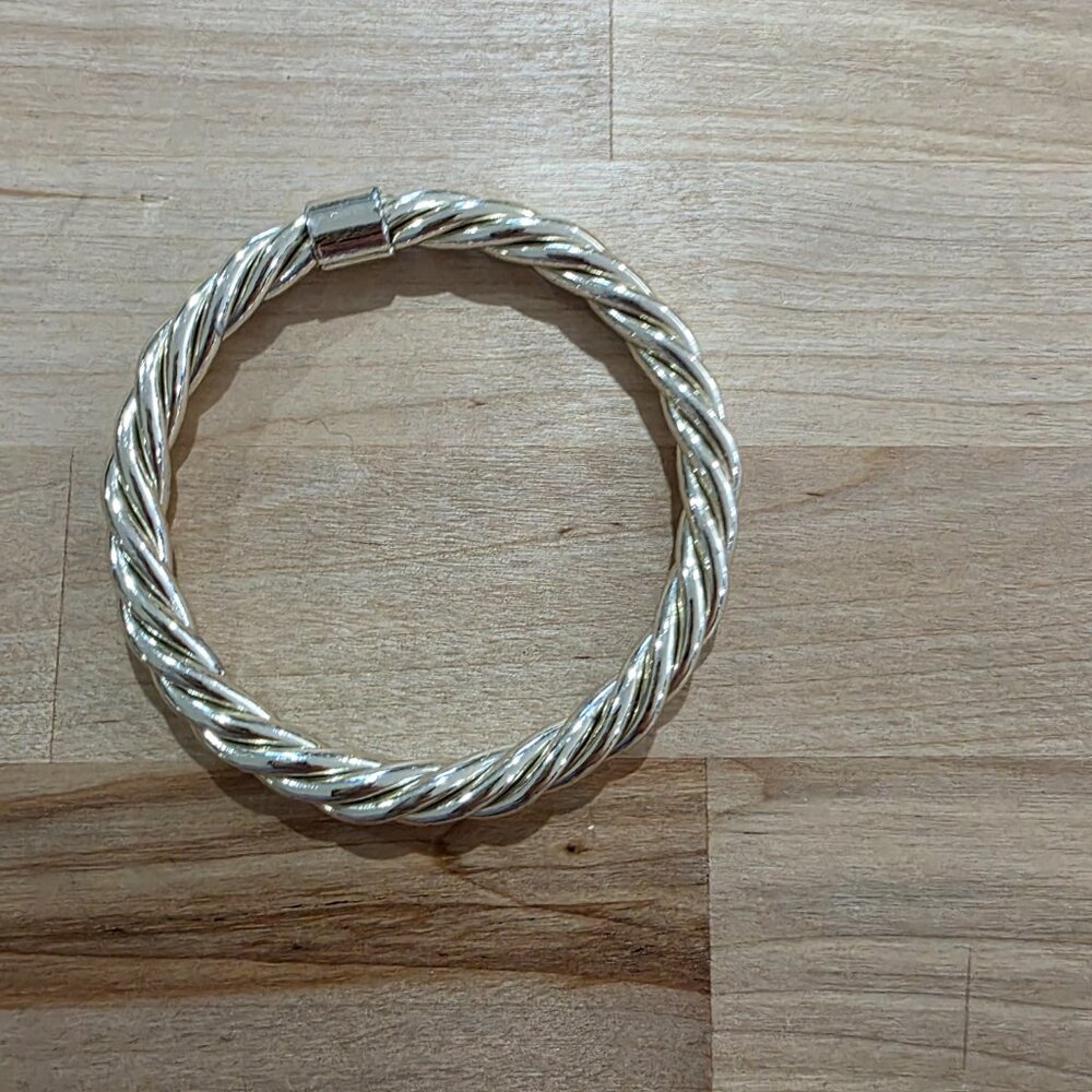 Silver-Tone Twisted Rope Magnetic Clasp Bracelet - Picture 2 of 3